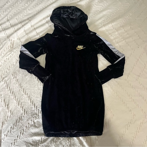 Hooded Nike Velvet Black Dress Girls 4T - Picture 1 of 4
